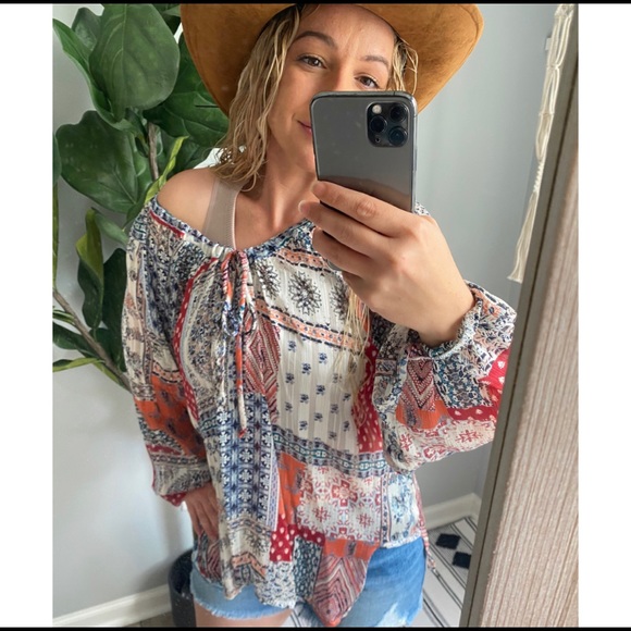 New✨ Printed long sleeve top - Picture 8 of 10